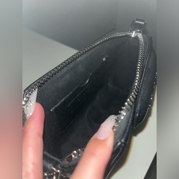 Givenchy Nano Antigona - Black - Picture 3 of 5